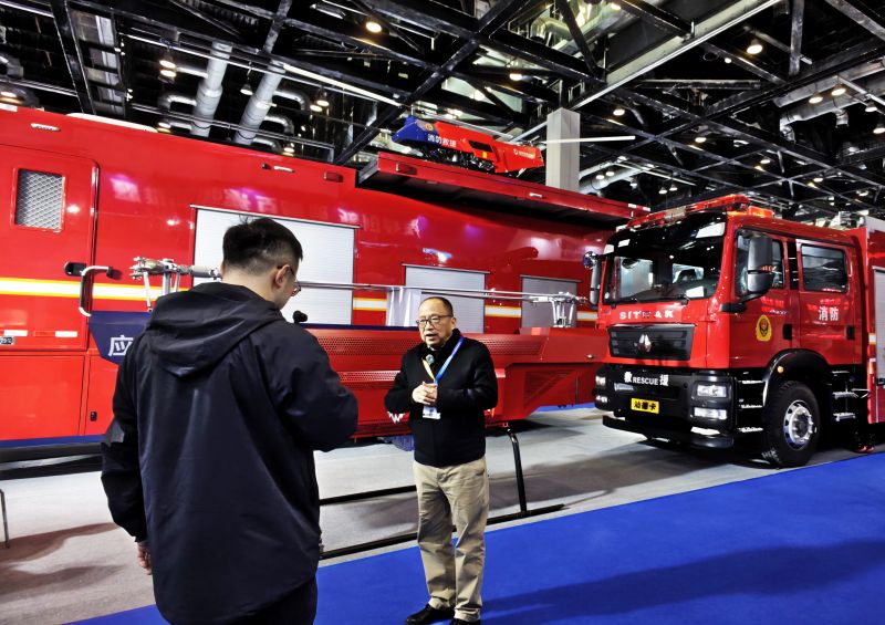 新華社報道獵鷹消防：看科技“神器”助力災(zāi)害救援